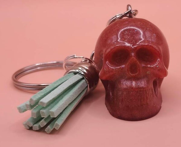 Skull keyring red/light green