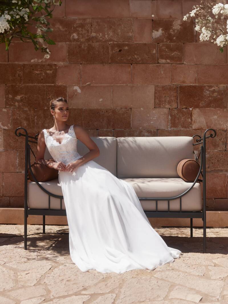 camelia_n9-240516_bianco_13240_done-standard.jpg