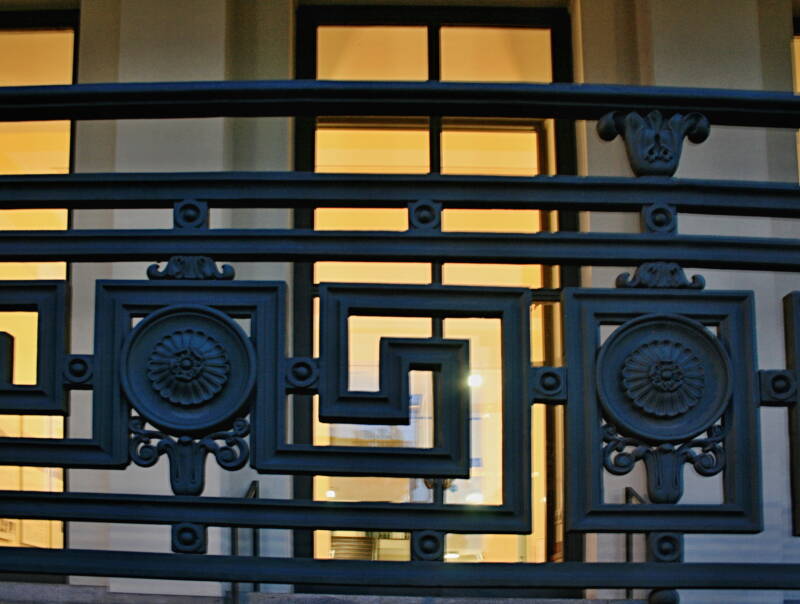  hier verbirgt sich die russische Botschaft