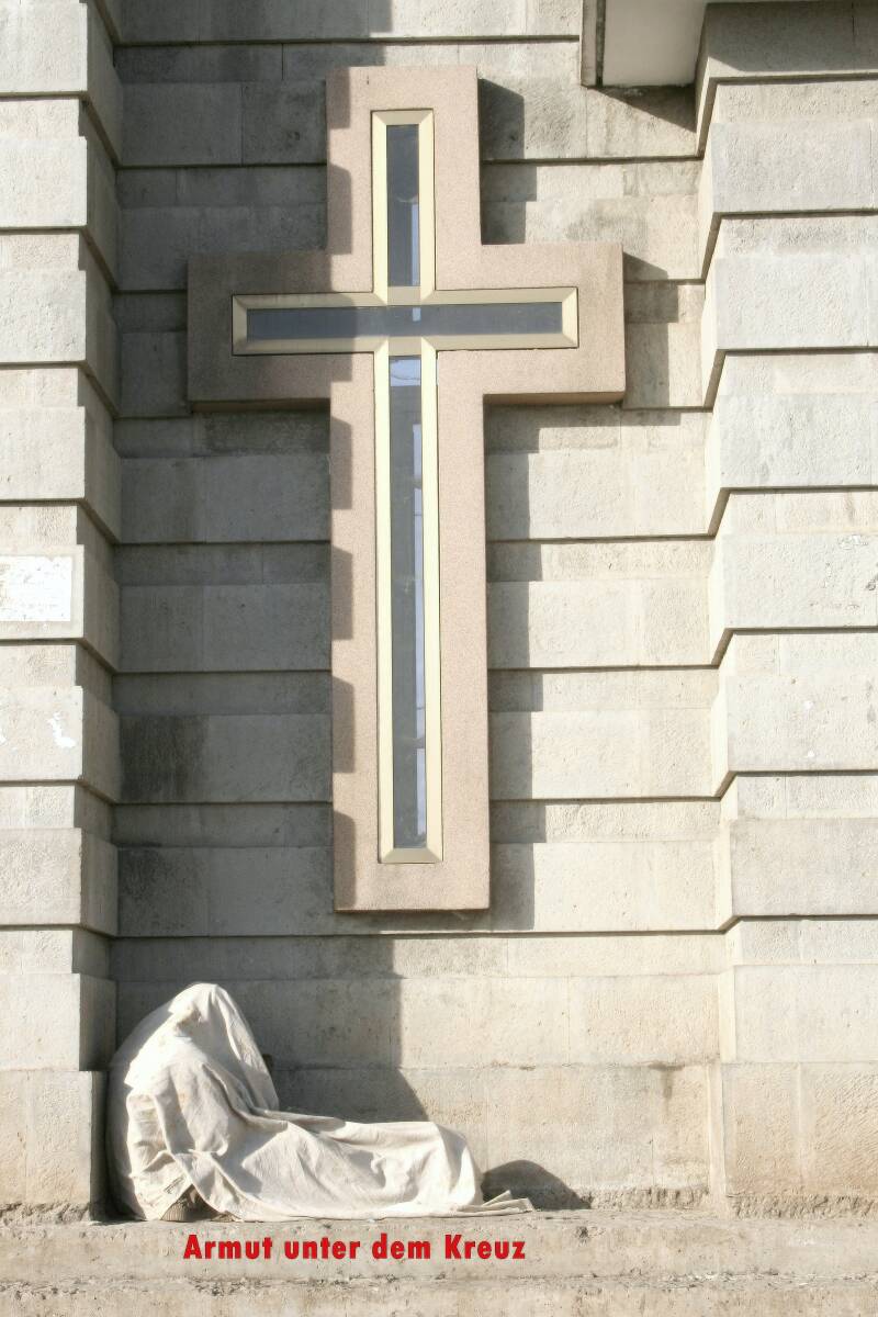 Armut unter dem Kreuz