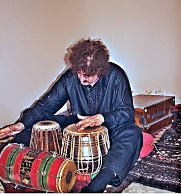 ich wurde empfangen mit Trommeln