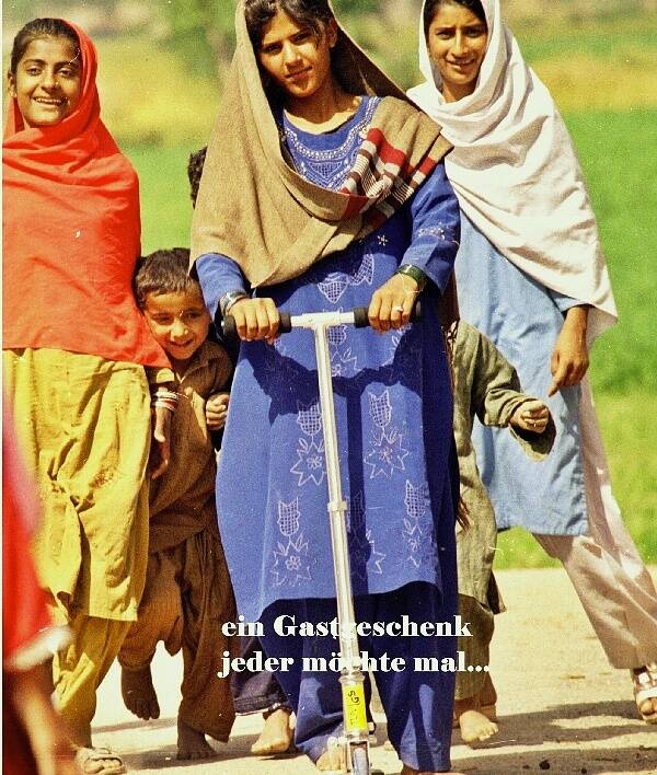 der Roller. Ein Geschenk Sentas