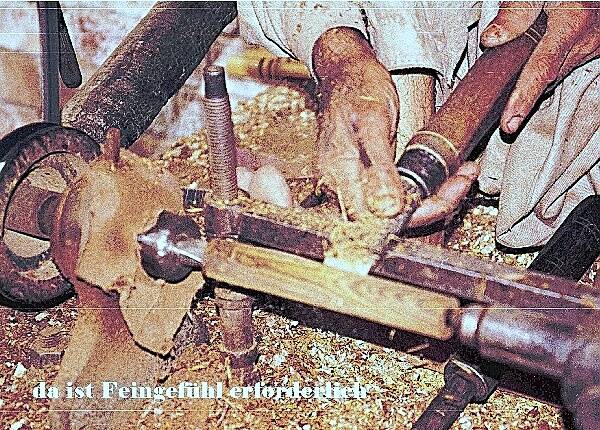 Drechselarbeit mit Beitel