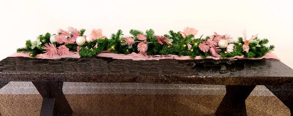 "PINK BIRDS EVERYWHERE" box