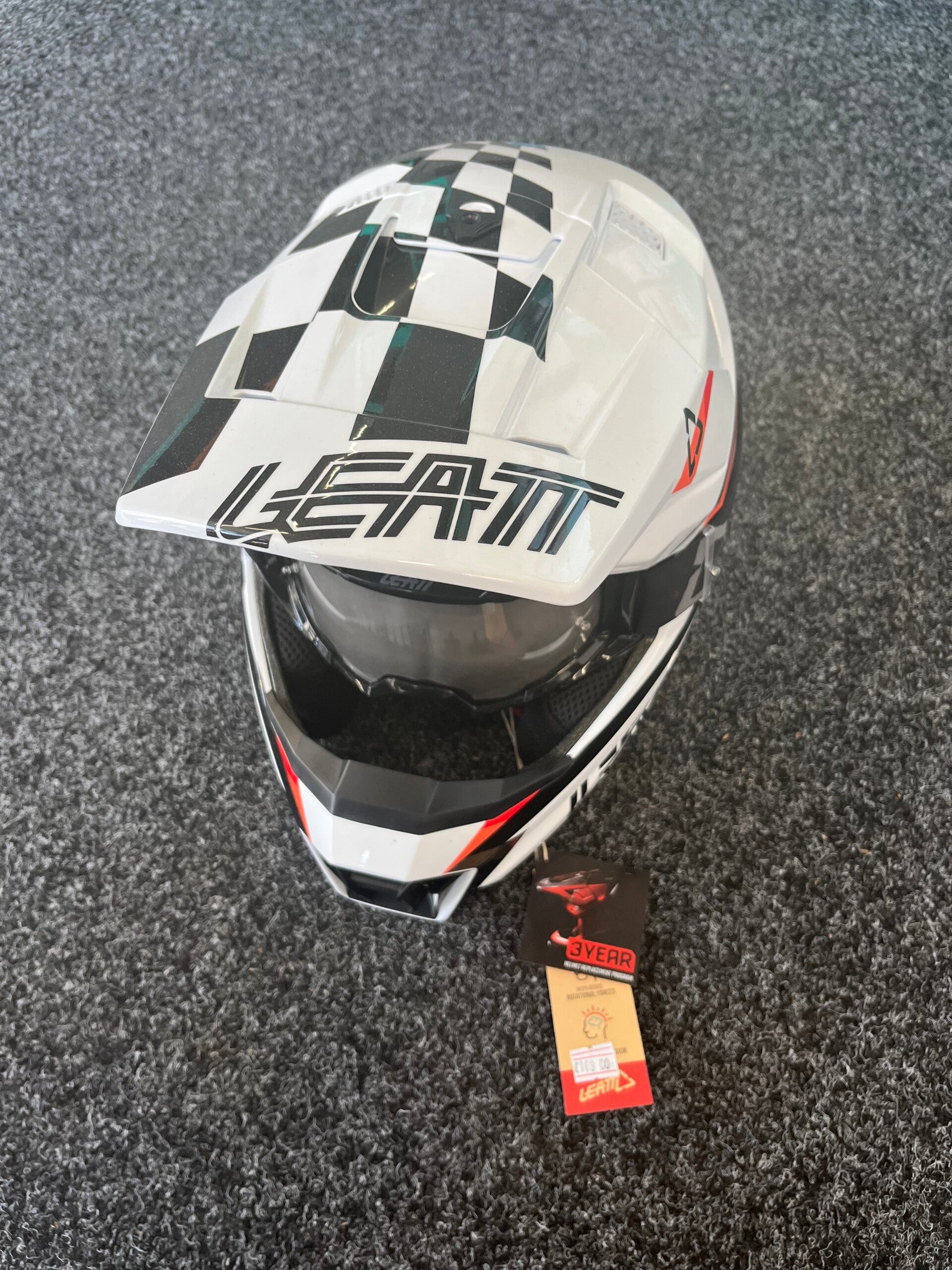 Leatt moto helmet