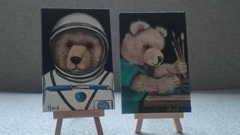 LUI INGENIEUR DANS LE SPACIAL , ELLE LE PEINTRE