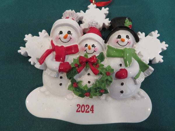 Christmas Ornament - Snowman with Wreath - 3