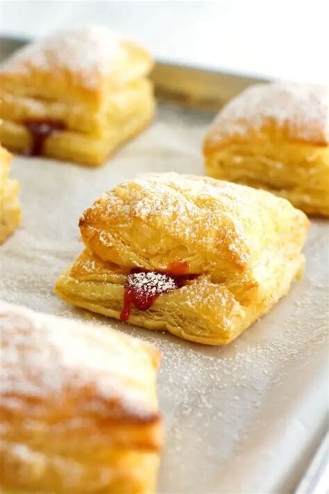 Guava Puff Pastry/ Pastelillos de Guayaba 12count