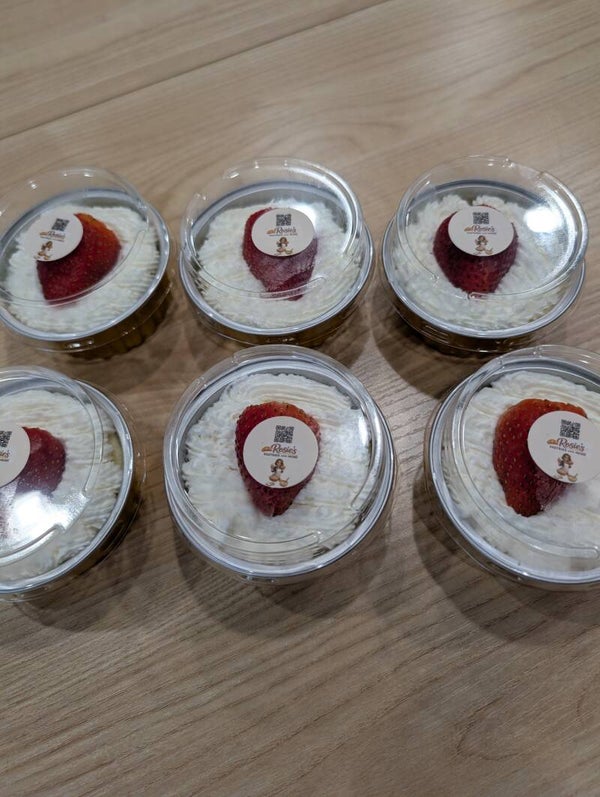 Mini cheesecakes cupcake size (min order of 6 count)