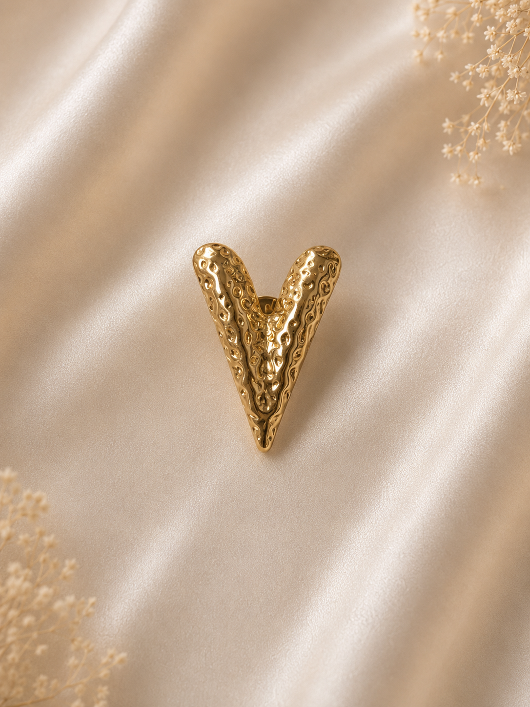 Golden Heart Broche