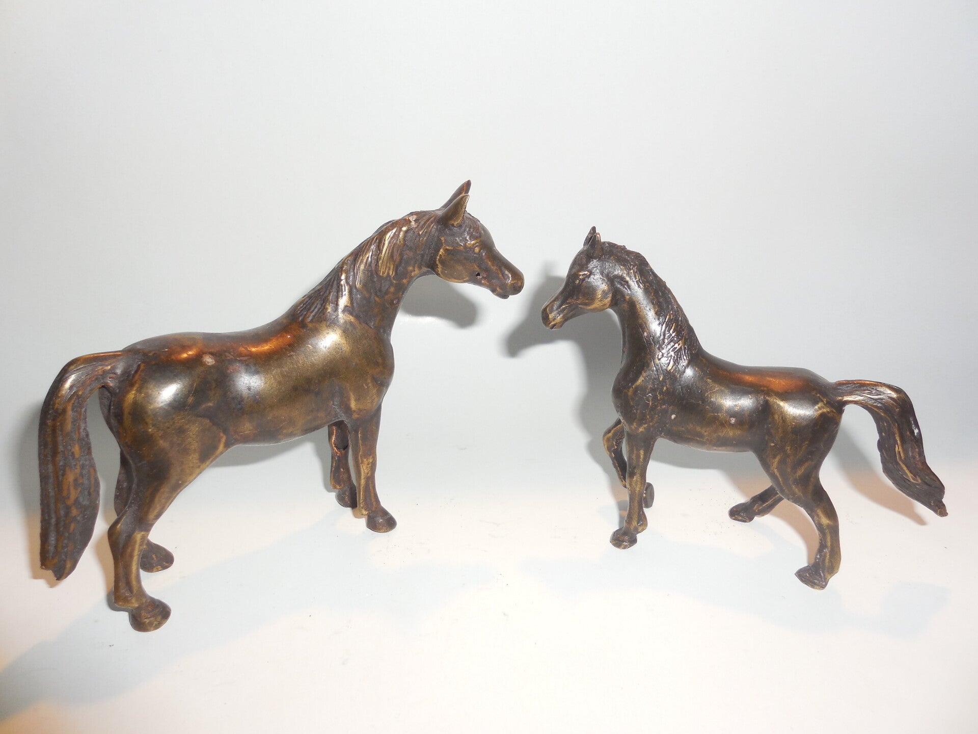 Bronzen paarden, set moeder met veulen.