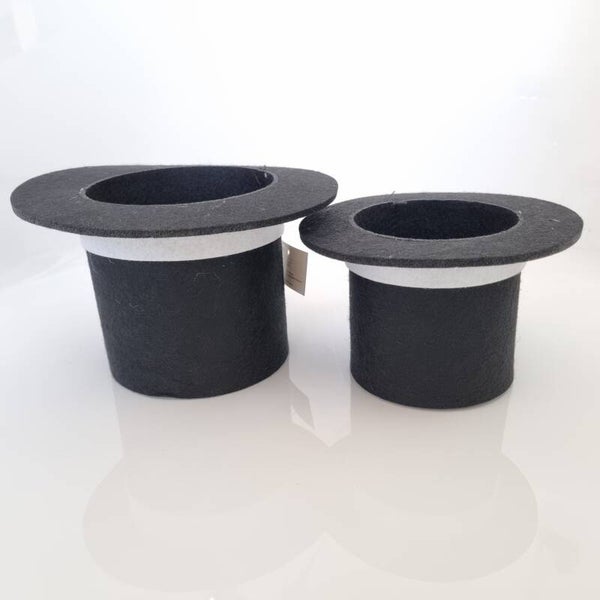 Set van 2 vilten hoedjes