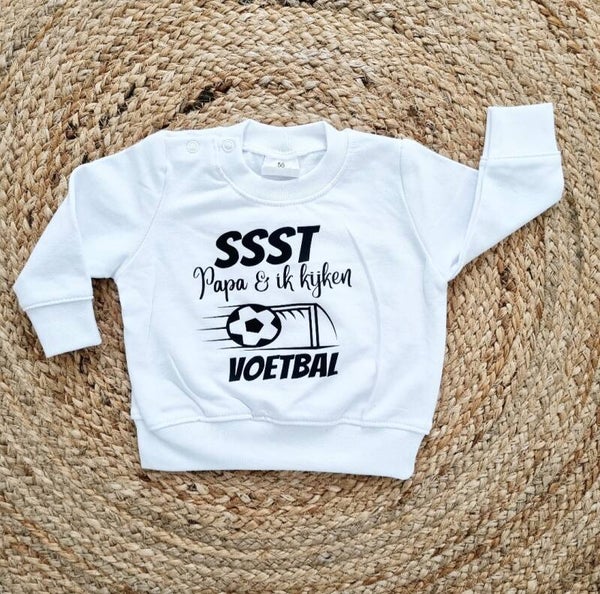 Sweater - SSST Papa en ik kijken voetbal - maat 56