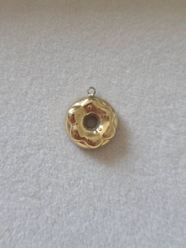 DONUT CHARM