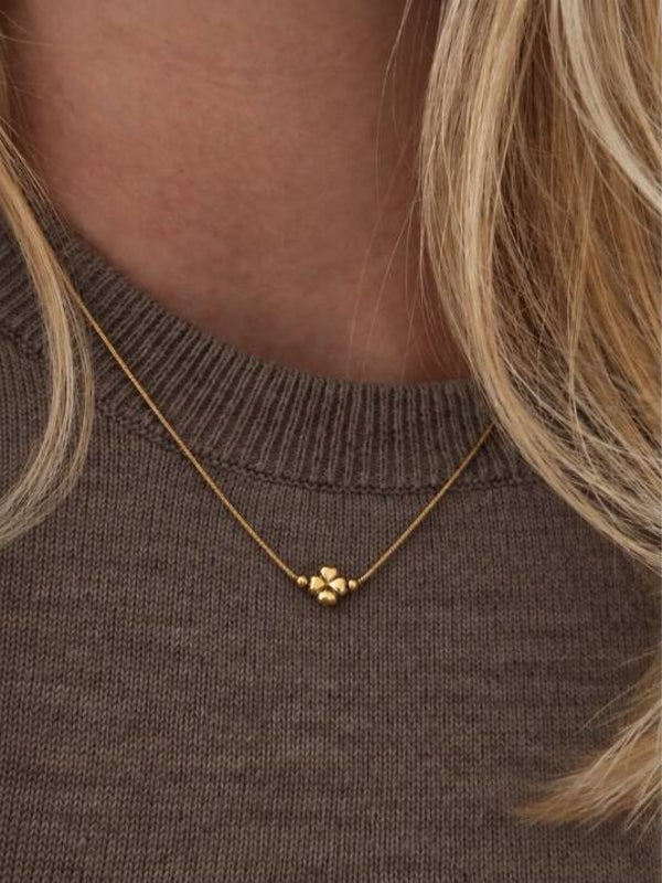CLOVER NECKLACE