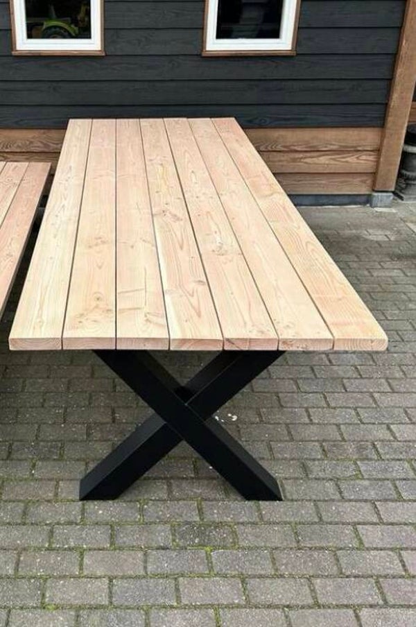 Mooie Tuin tafel douglas hout