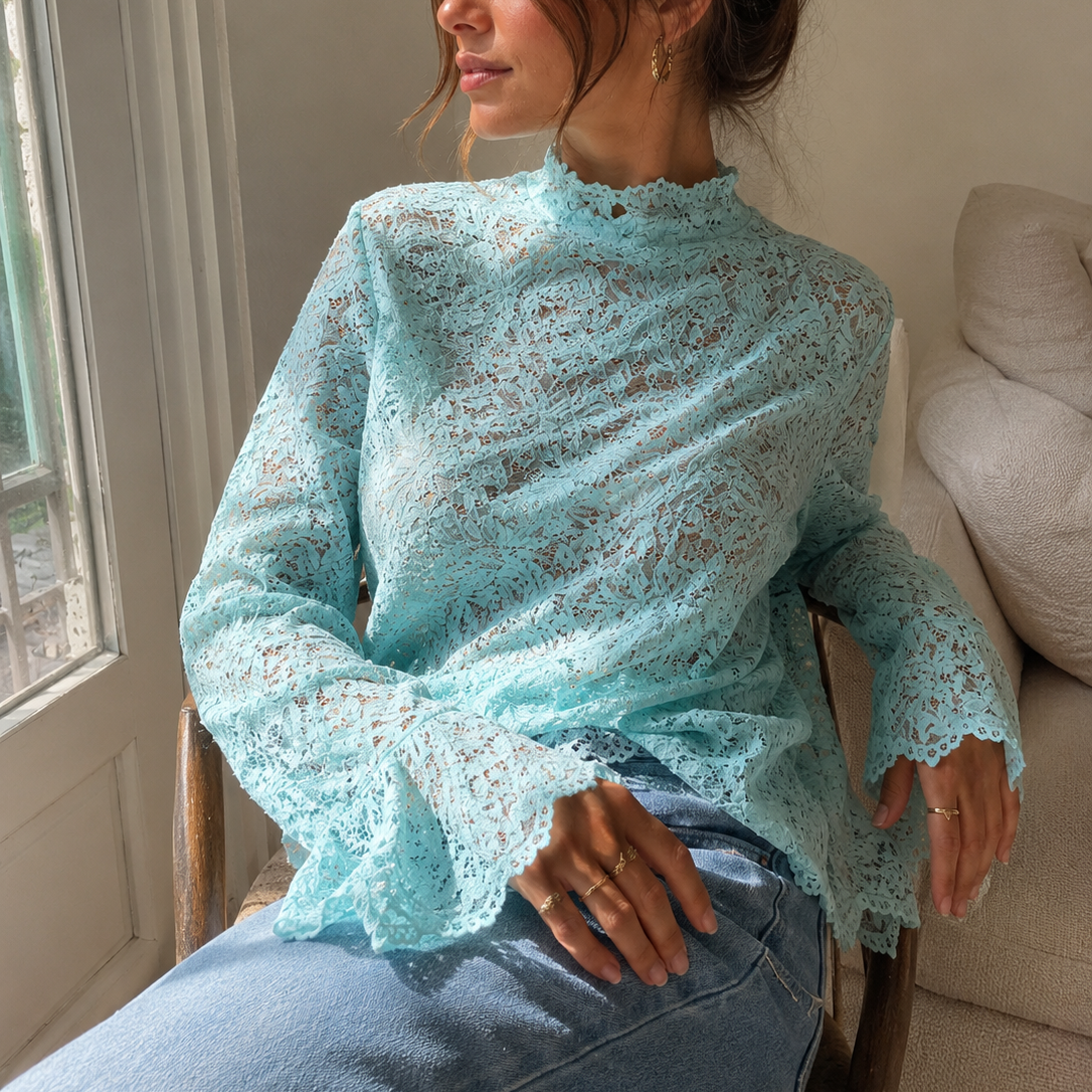 laura lace top