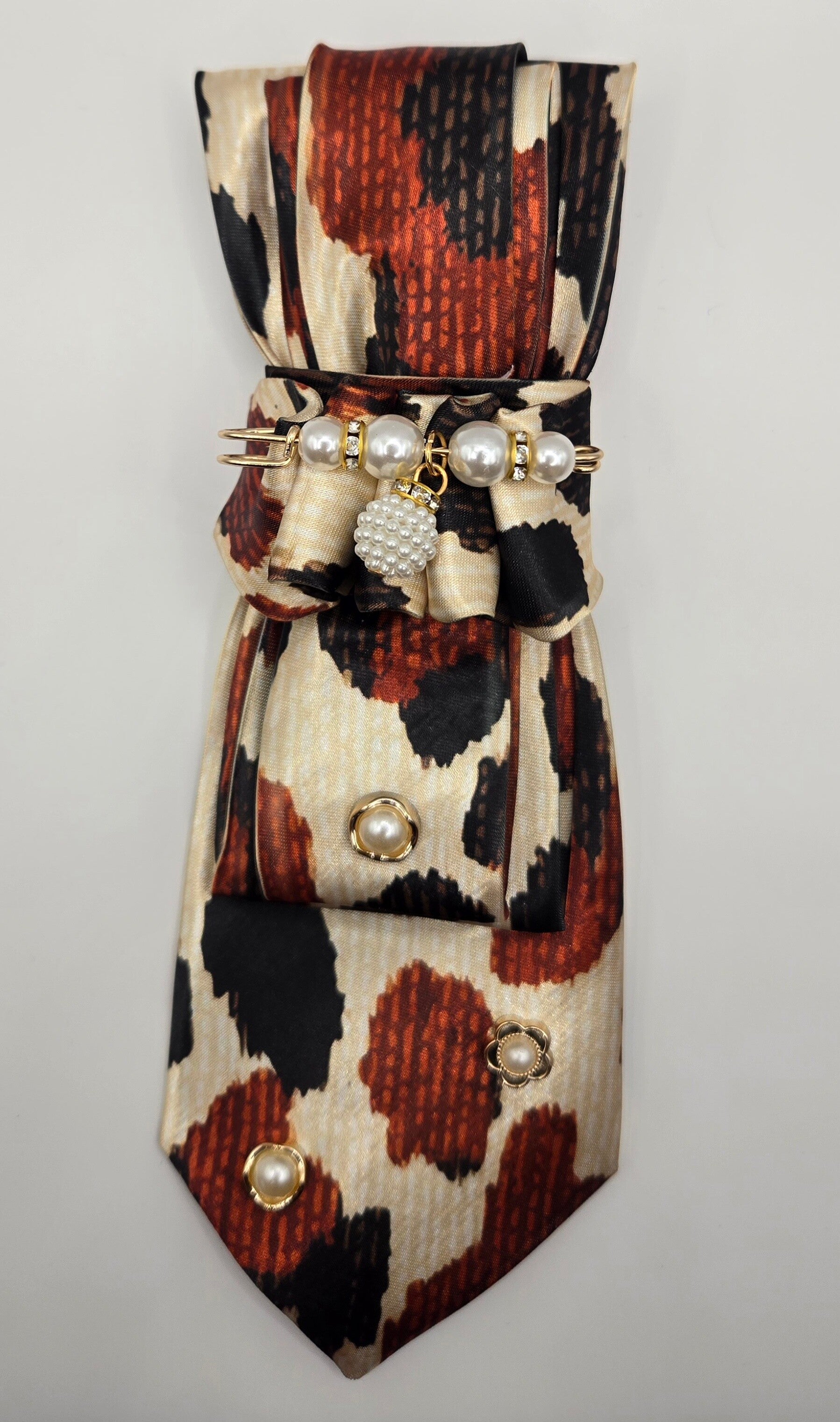 Wild Elegance Leopard & Pearl Statement Tie