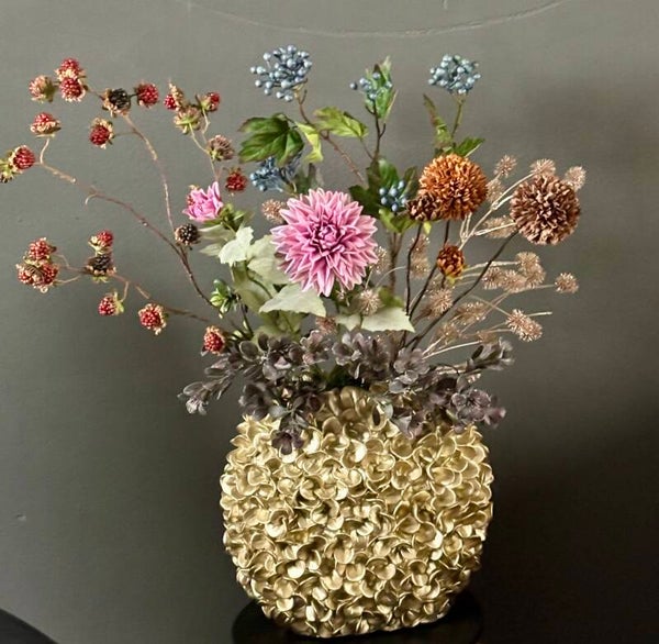 Boeket: Phylia Charm / Designer vaas incl. Boeket / eyecatcher