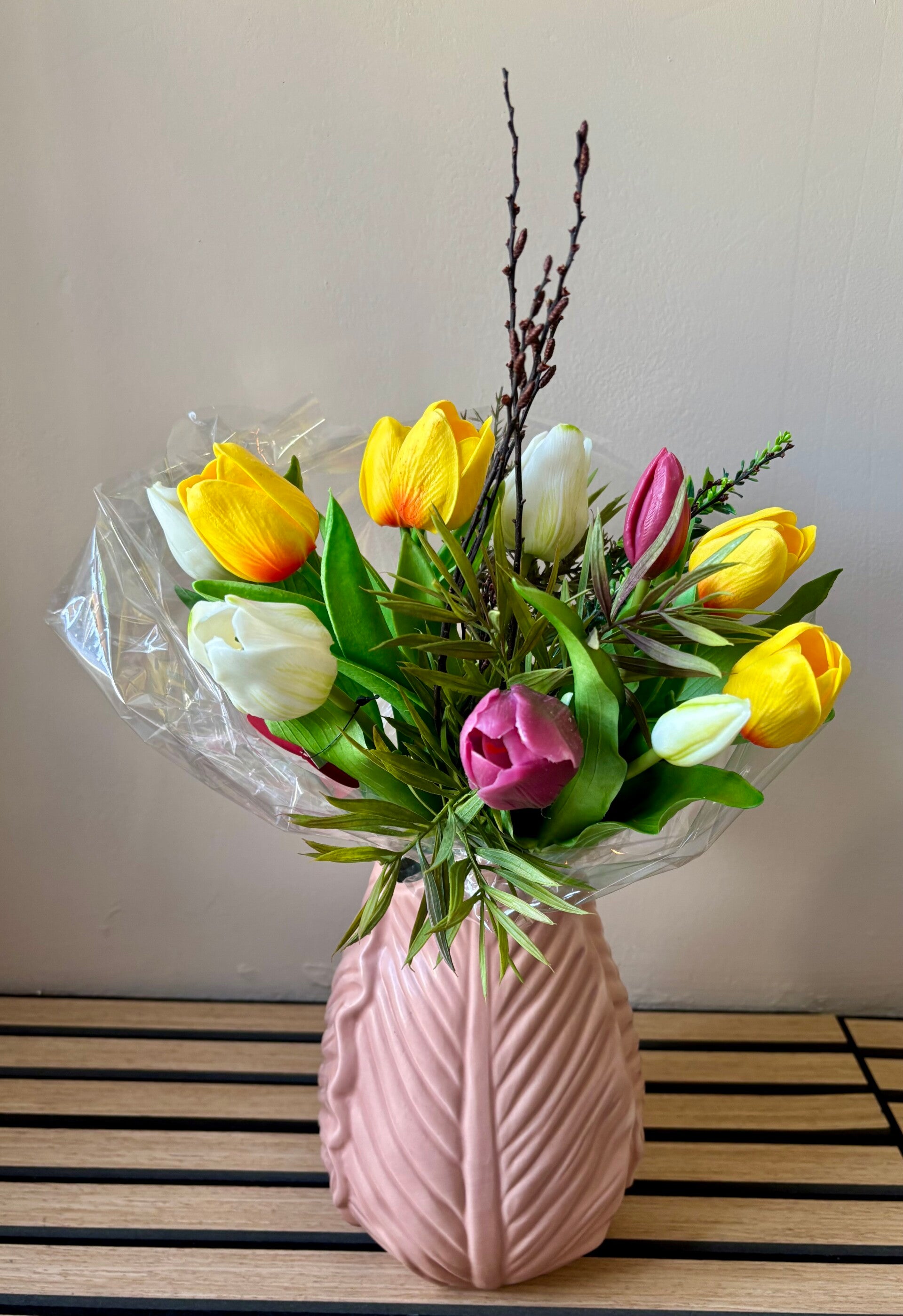 Compleet boeket Real Touch tulpen in vaas