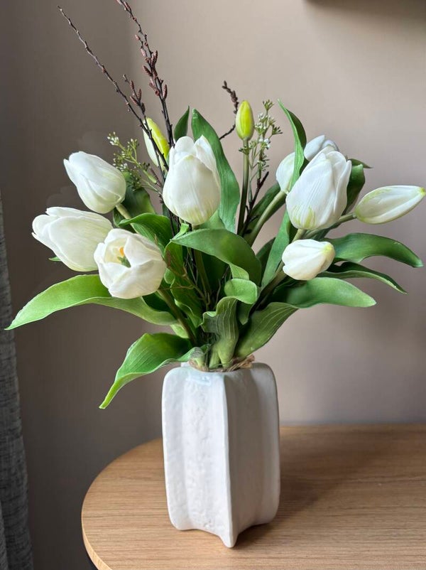 Real Touch Tulpenboeket Wit | 12 Tulpen met Groen en Takjes
