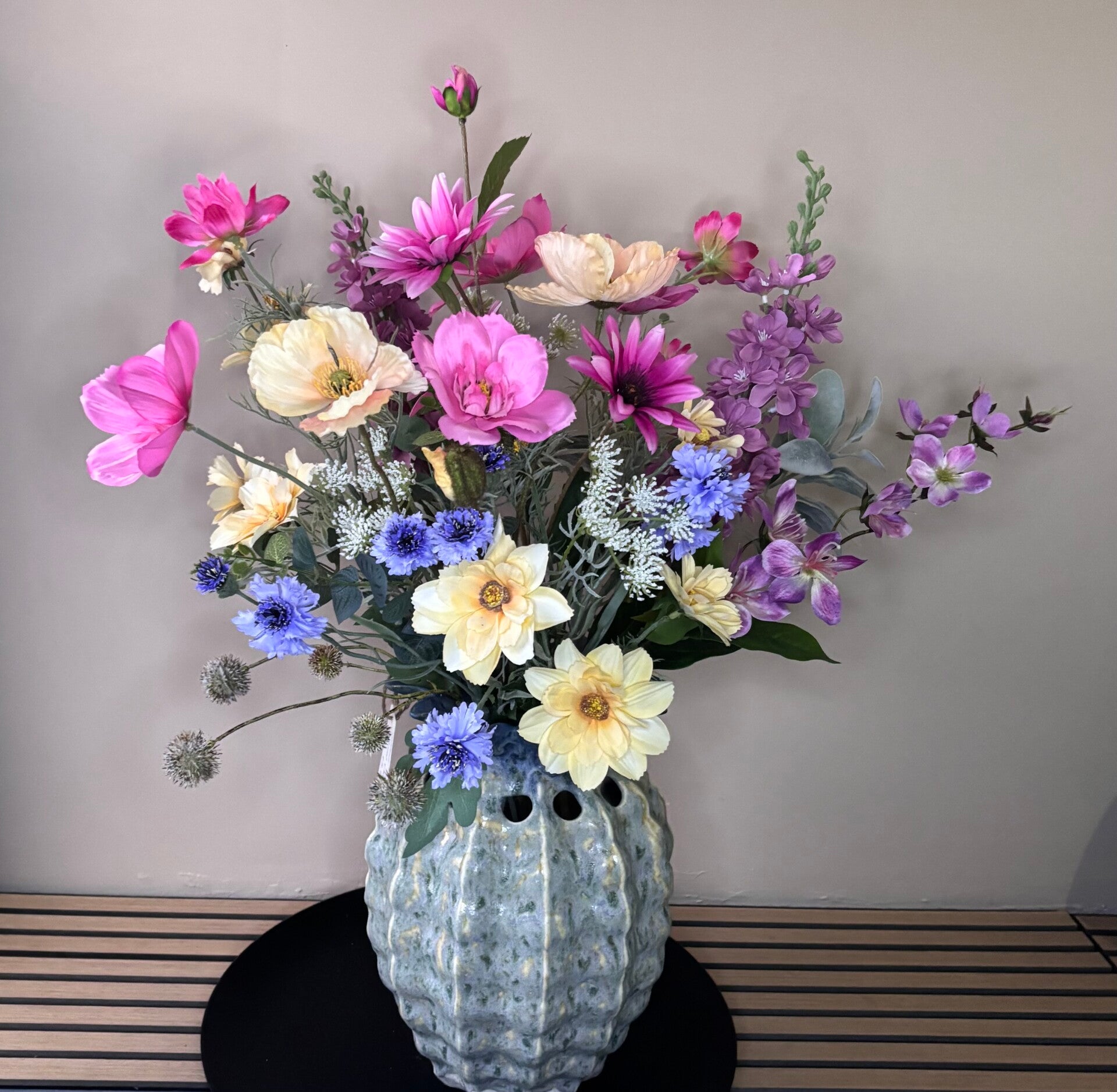 Boeket: Tropical Pastel Bloom