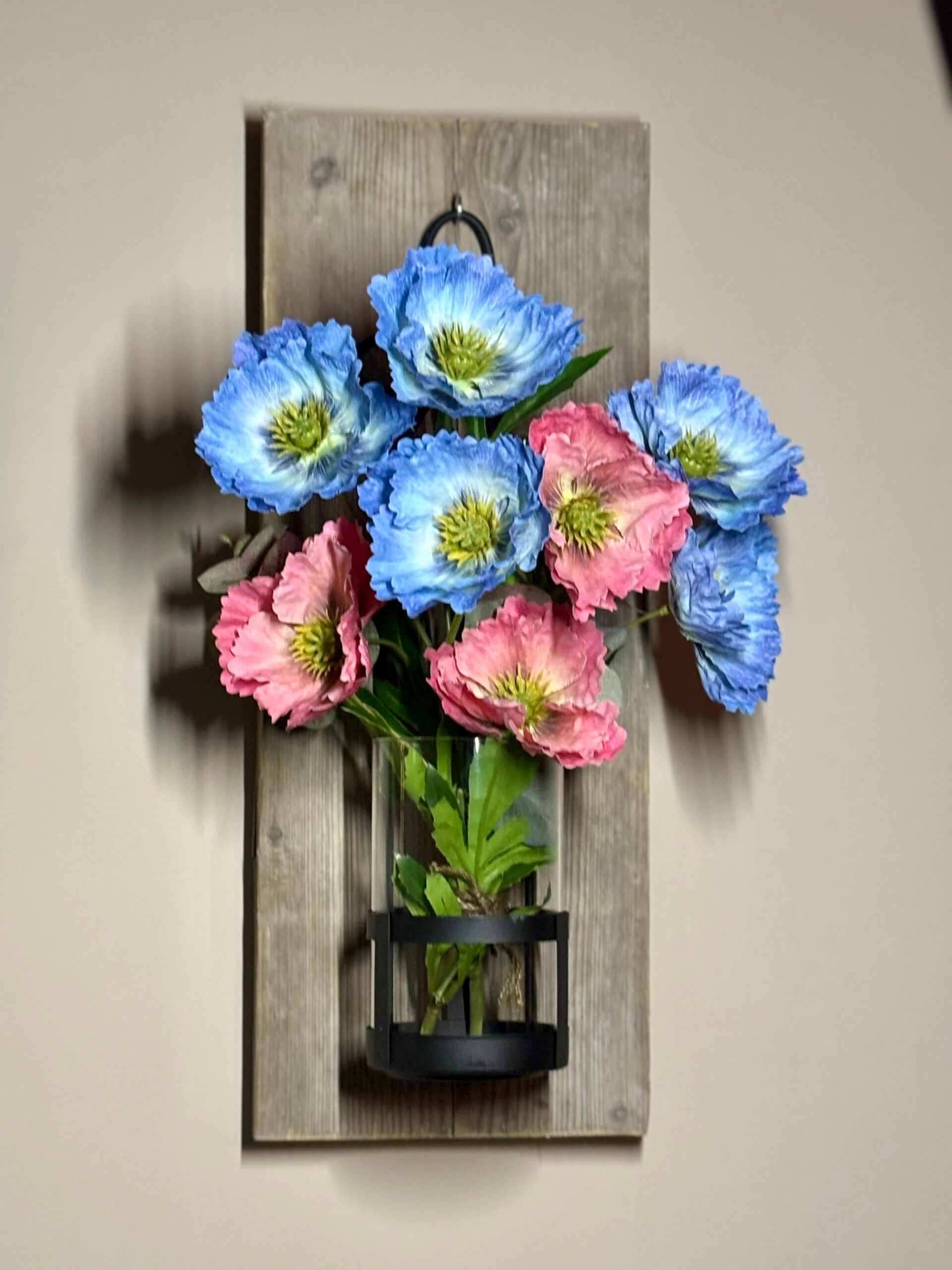 Wall of Charm - Pink/Blue / Muur vaas / Wandvaas / boeket op hout