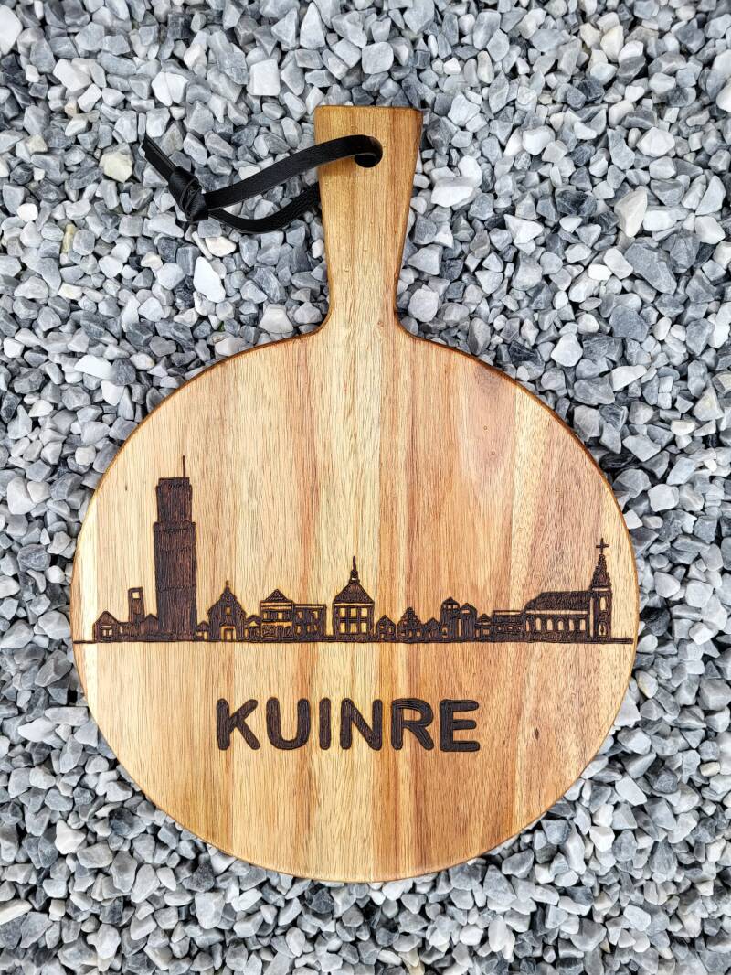 Acacia plank met skyline Kuinre houtgebrand