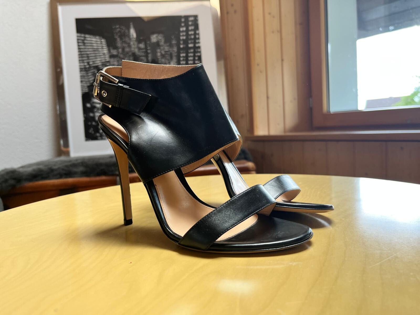 Gianvito Rossi Black Pumps