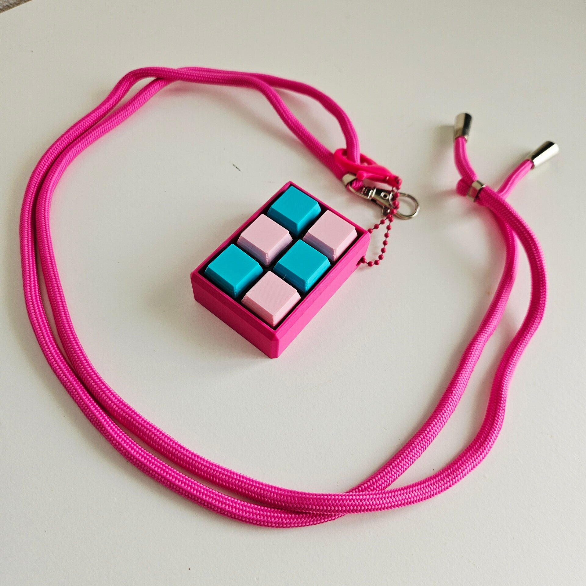 Phone Cord om je clicker aan vast te maken