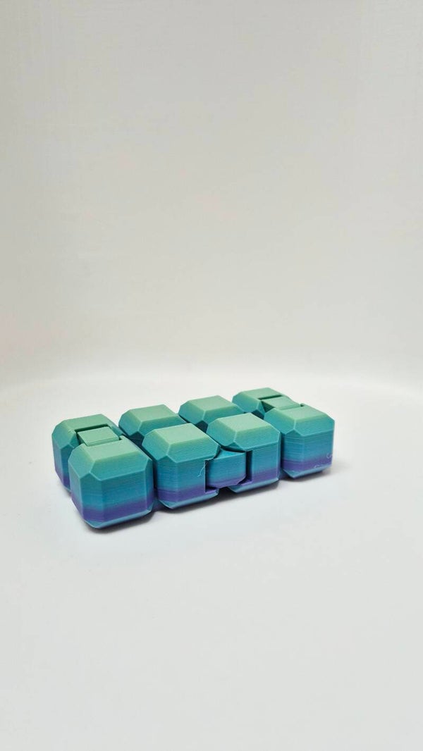 Infinity cube