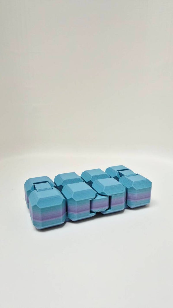 Infinity cube