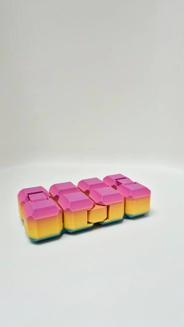 Infinity cube