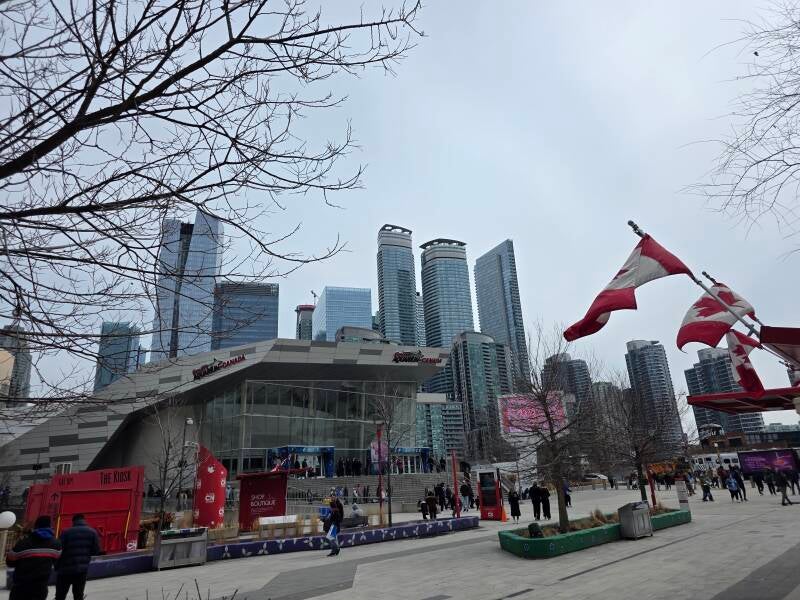 ripleys-aquarium-downtown-toronto-standard-fnw2qz.jpg