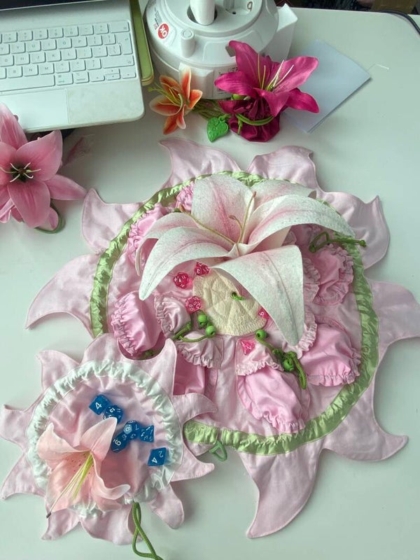 GIANT lily dice bag