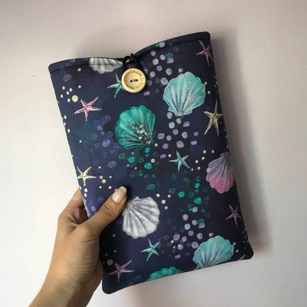 Funda literaria debajo del mar