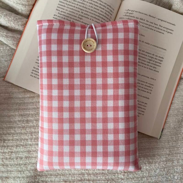 Funda literaria vichy rosa