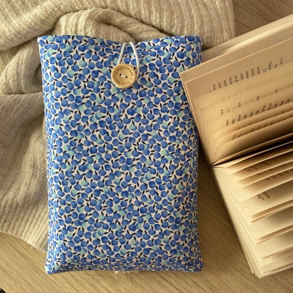 Funda literaria blue apple