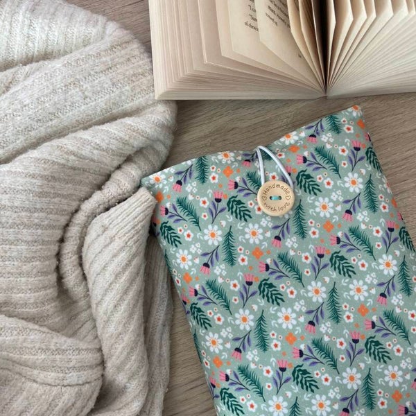 Funda literaria el jardín de enanitos