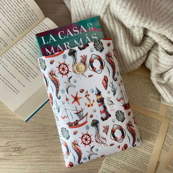 Funda literaria llevando anclas