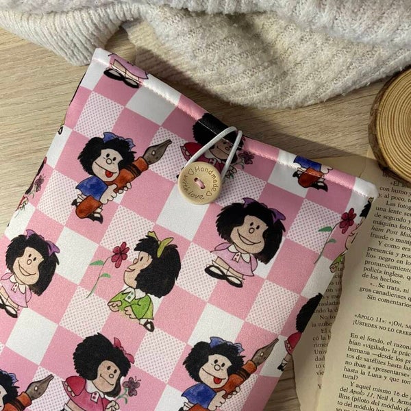 Funda literaria Mafalda