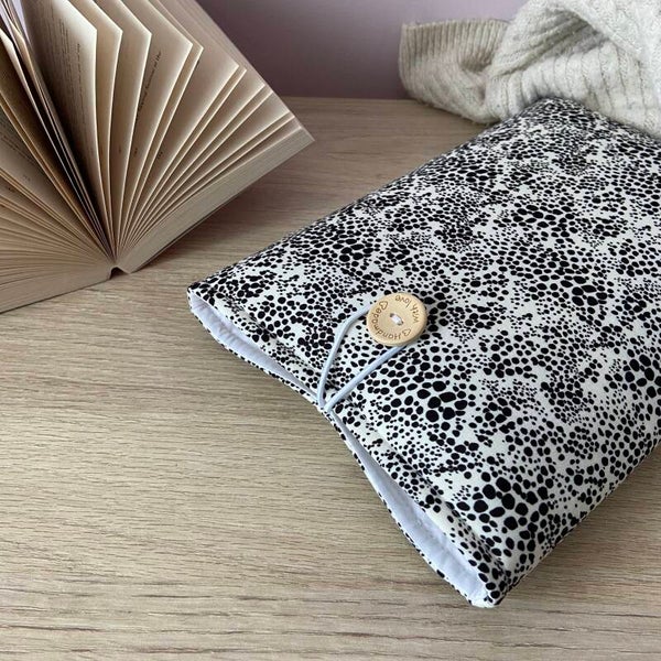 Funda literaria animal print dálmata