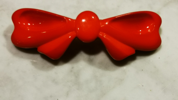 Haarspelt rode strik