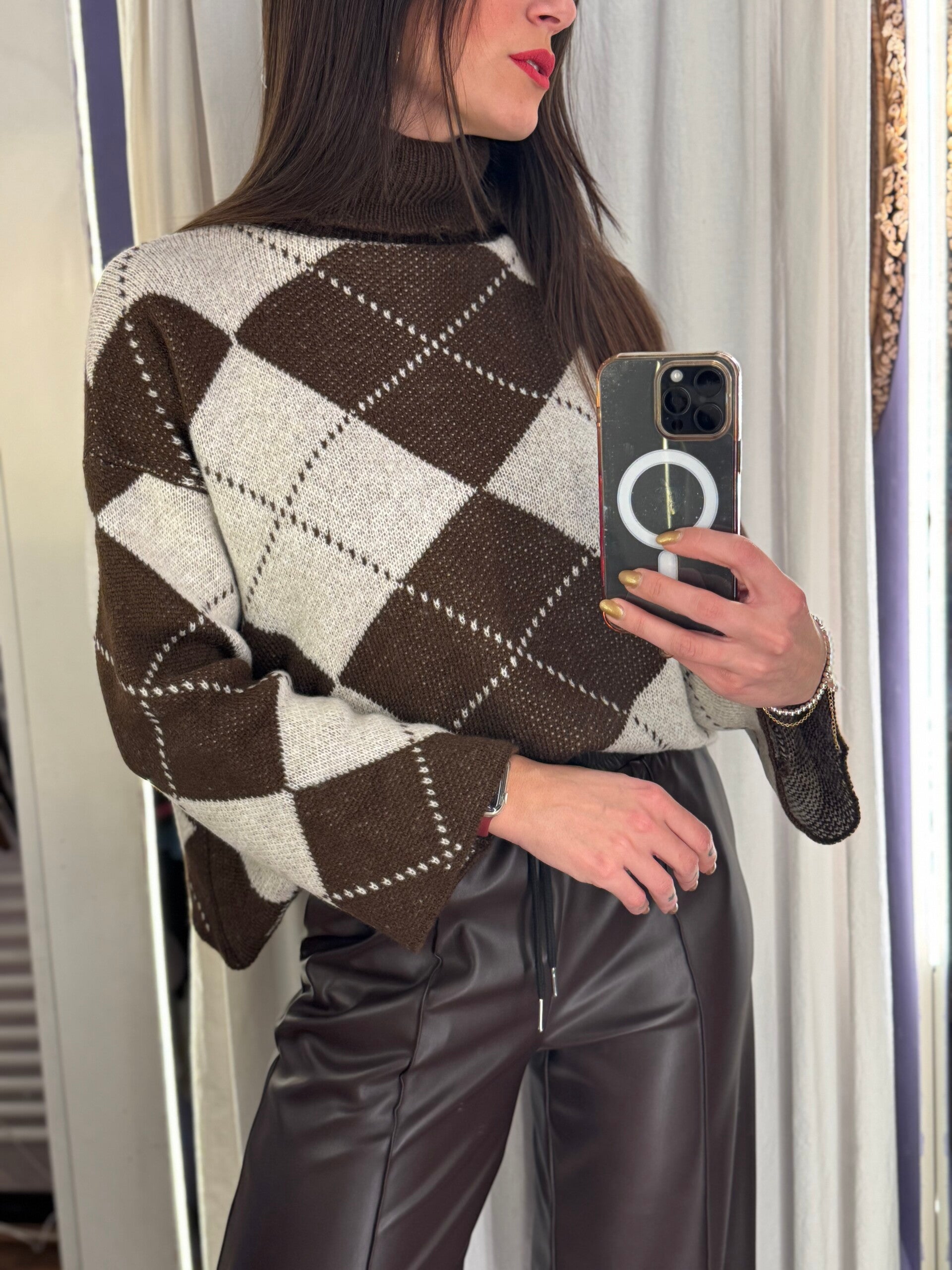 Maglione con losanghe marrone -20%