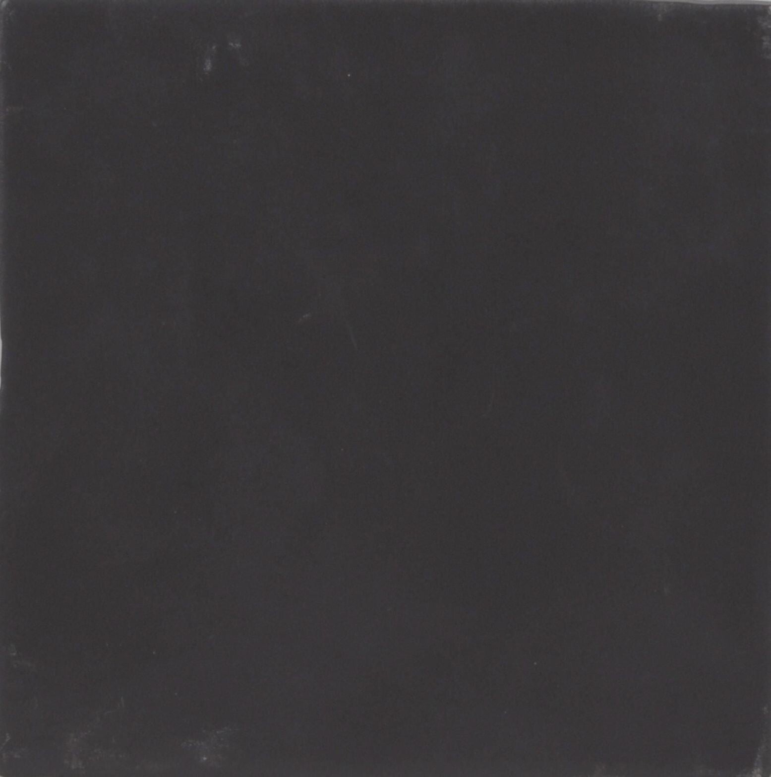 Grandeur Rioja Negro 20x20