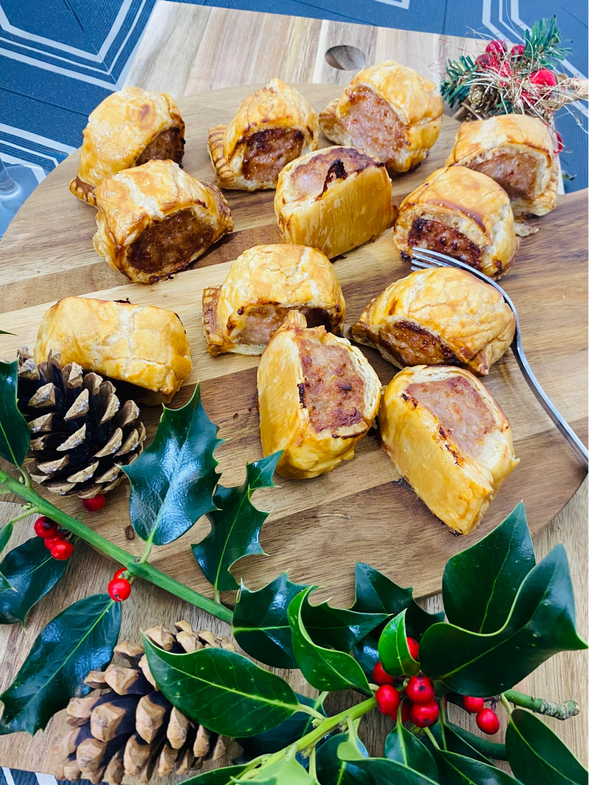 Luxury Chunky Sausage Rolls (10 pc)