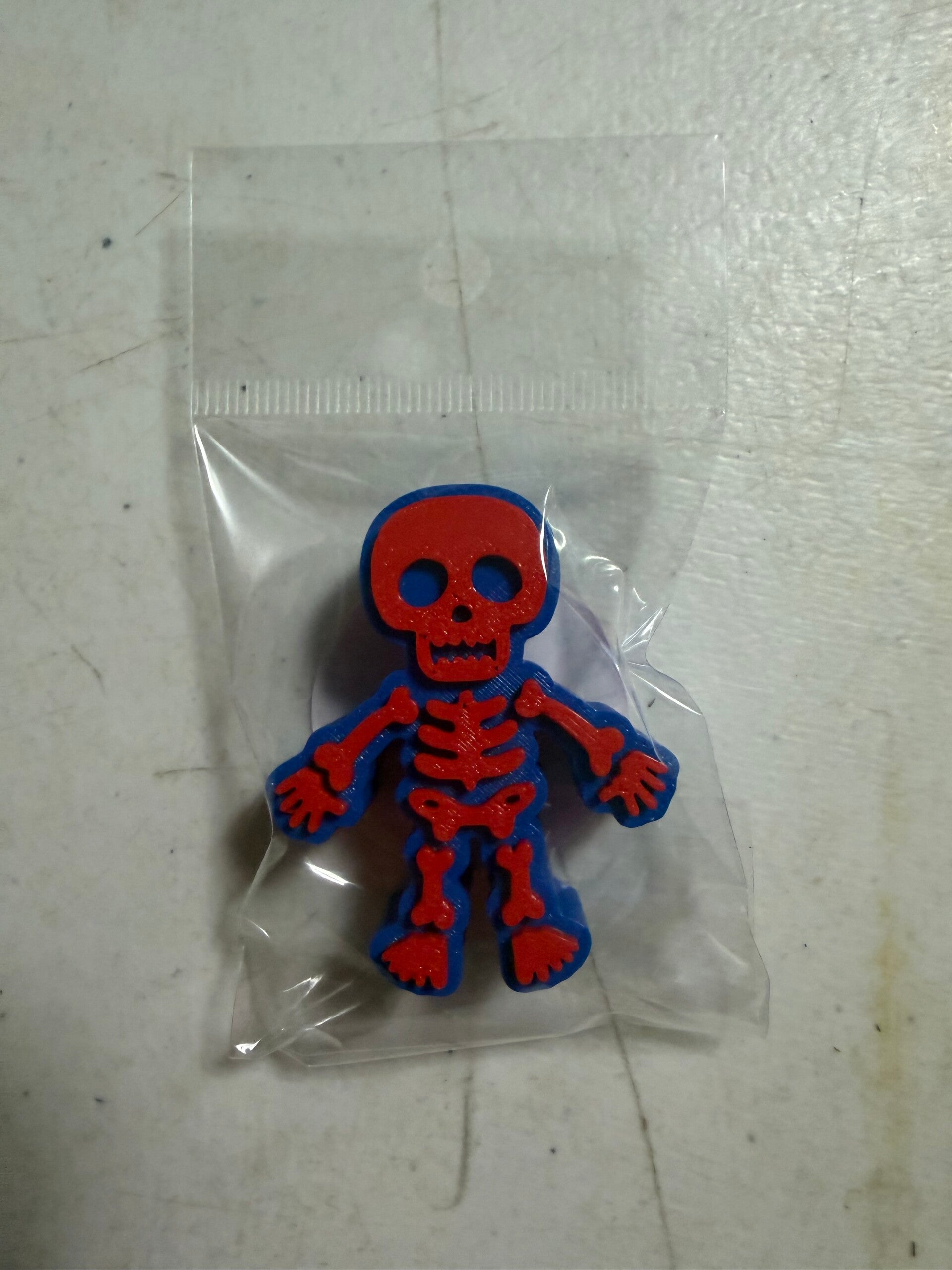 Skeleton straw topper