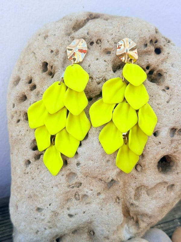 Boucles d’oreilles à pampilles en forme de pétales jaune