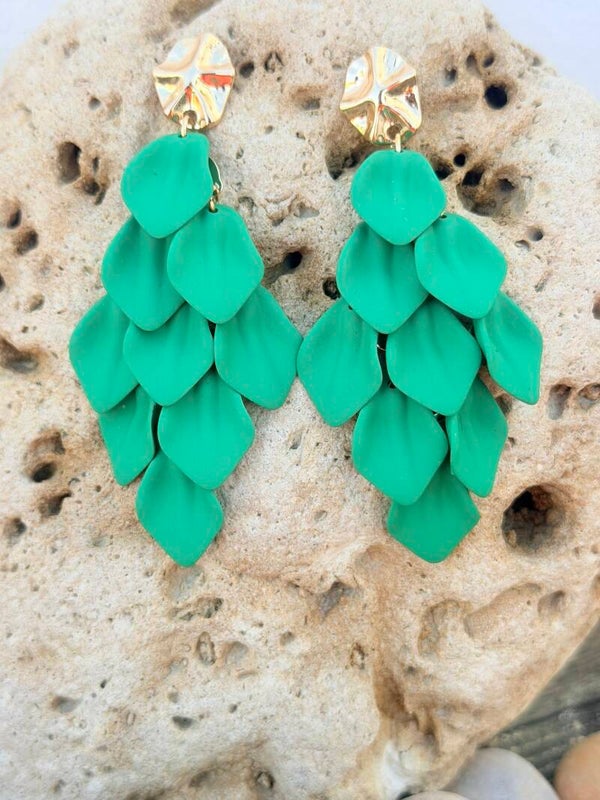 Boucles d’oreilles à pampilles en forme de pétales vert