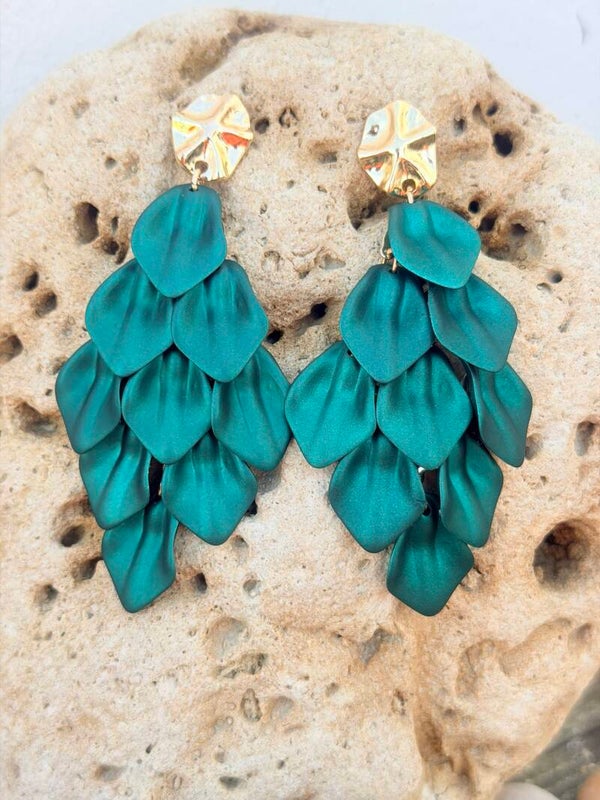 Boucles d’oreilles à pampilles en forme de pétales vert foncé